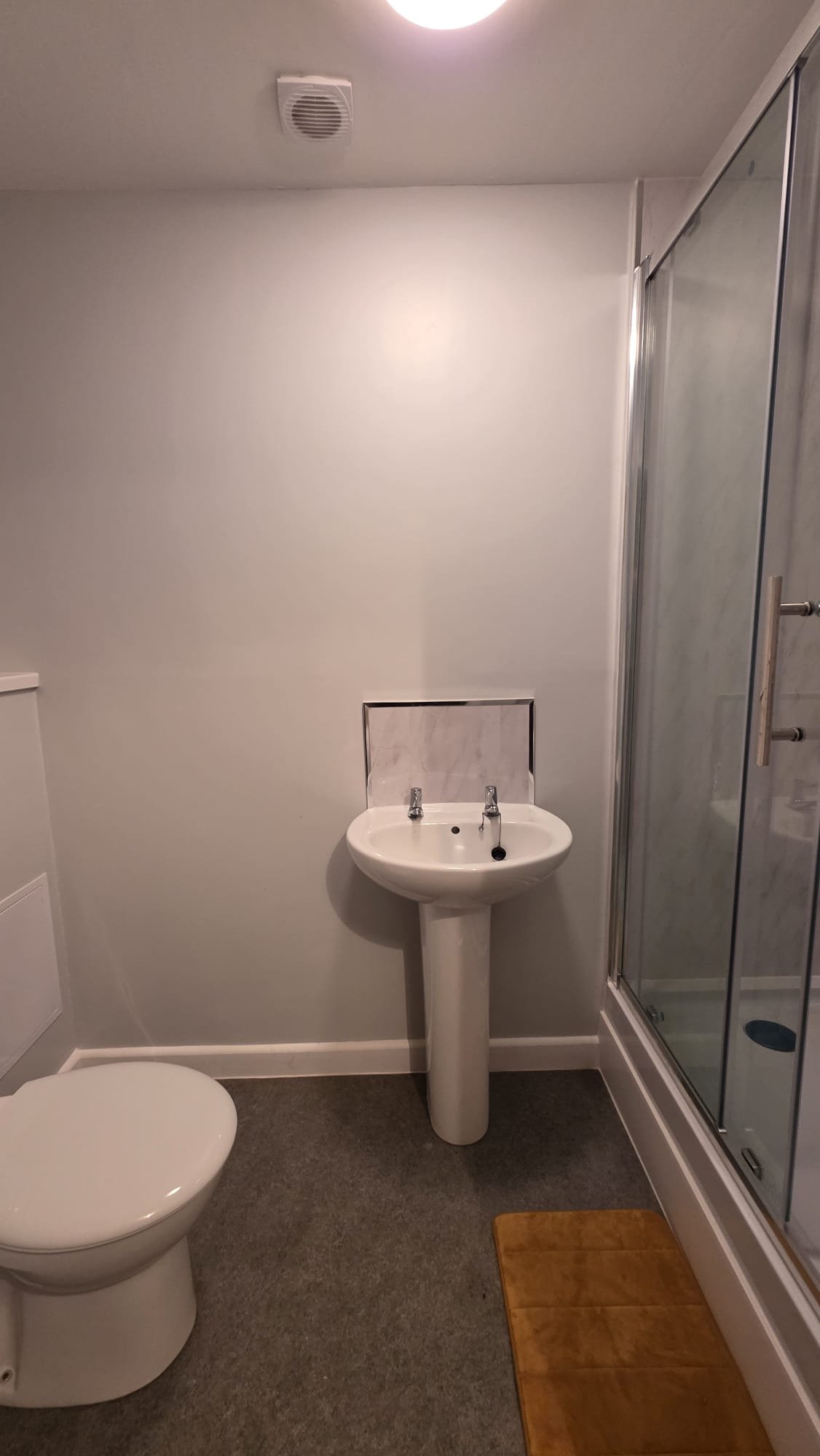 Single Room - Image 2